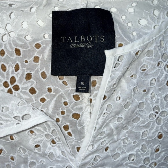 Talbots Women’s White Eyelet Top size 16 - Picture 4 of 8